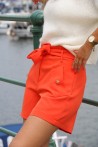 Short orange à poches